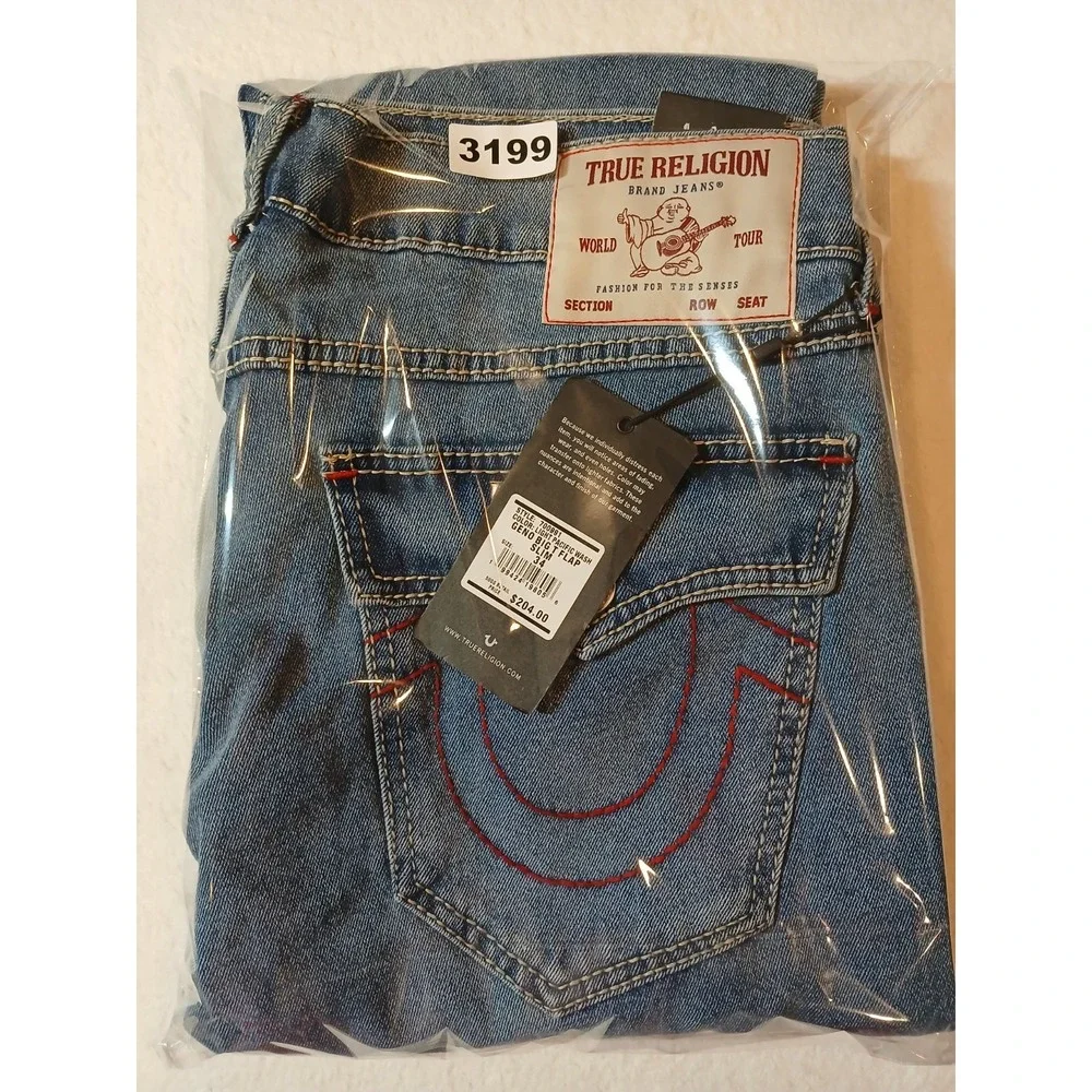 True Religion Geno Big T Flap Jeans Mens 34x32 NWT Light Pacific Wash Slim